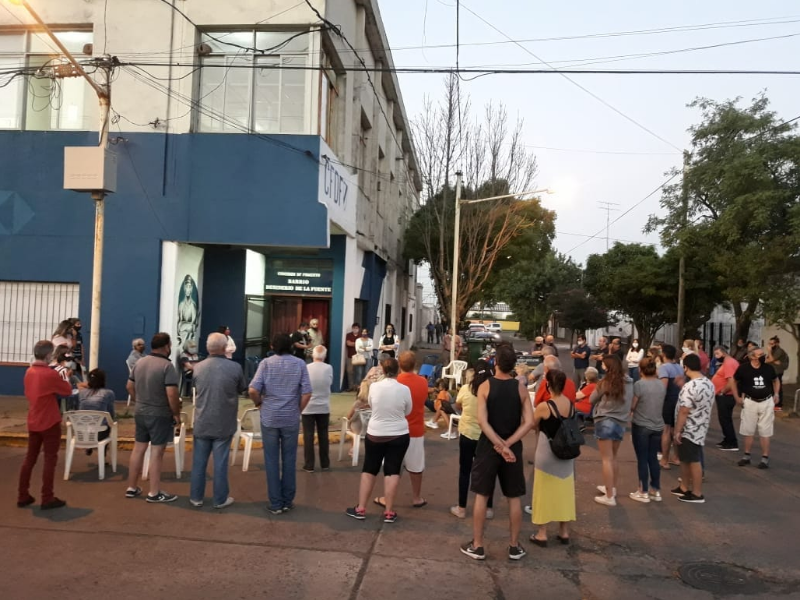 ASAMBLEA VECINAL POR FALTA DE AGUA